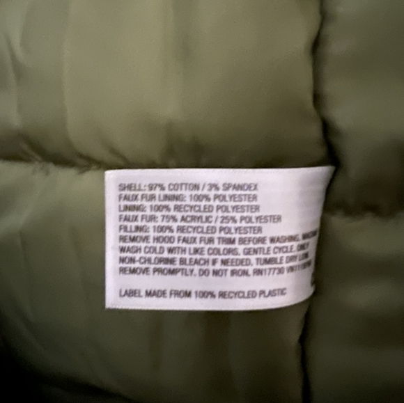 Girls' Solid Parka Jacket - Cat & Jack olive size 6-7 Nwot - Picture 3 of 7